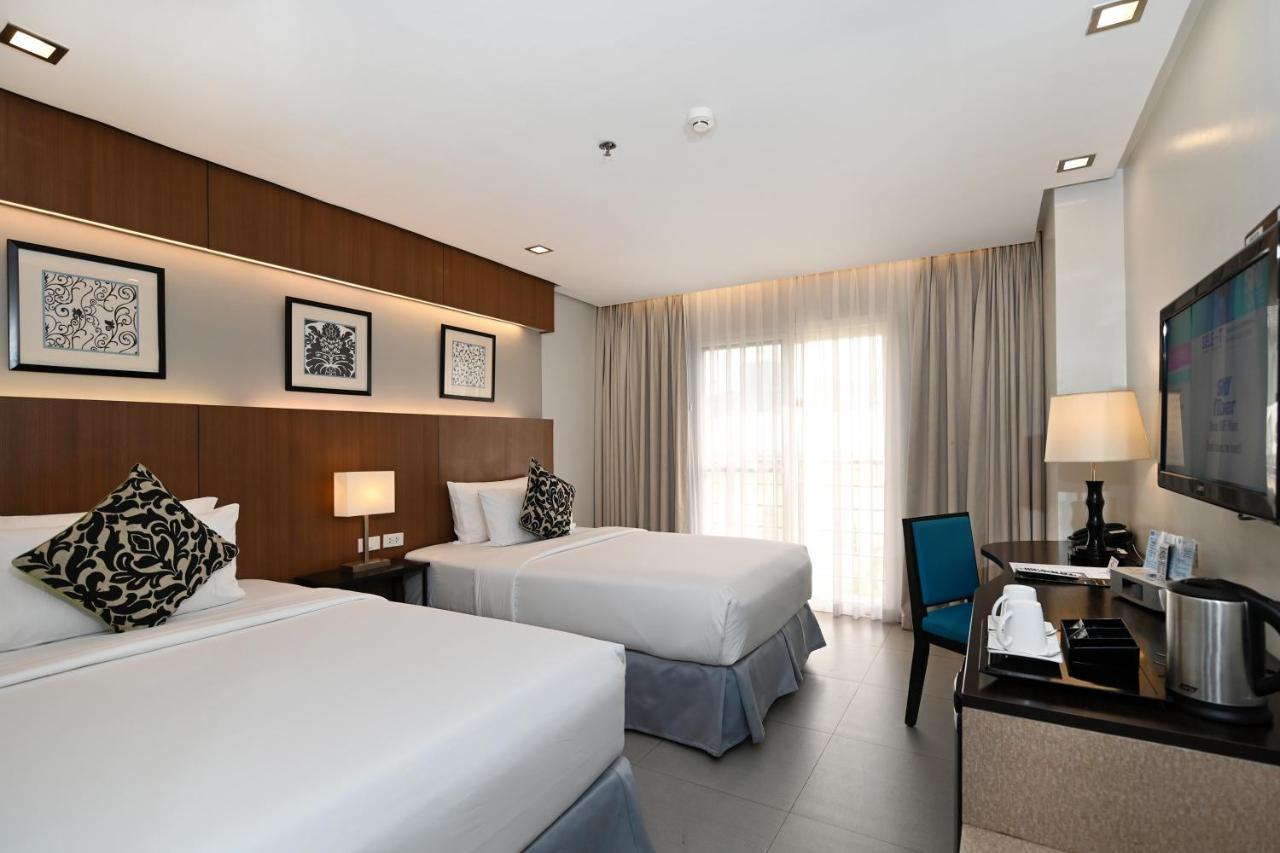 St Mark Hotel Cebu Buitenkant foto